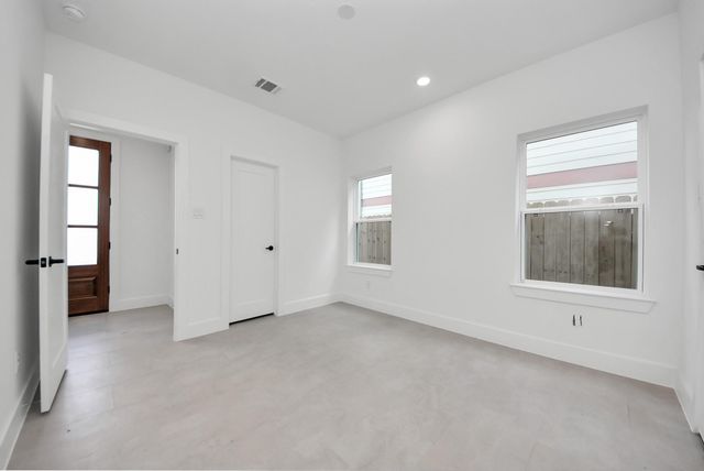 929 Fisher Street F, Houston, TX 77018