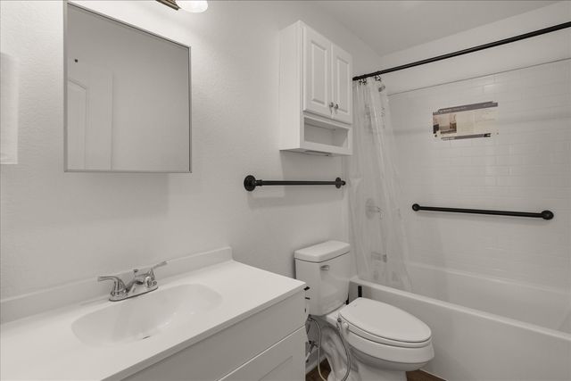 503 E Sanger Street, Celeste, TX 75423