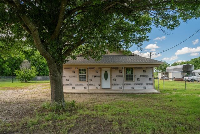 503 E Sanger Street, Celeste, TX 75423