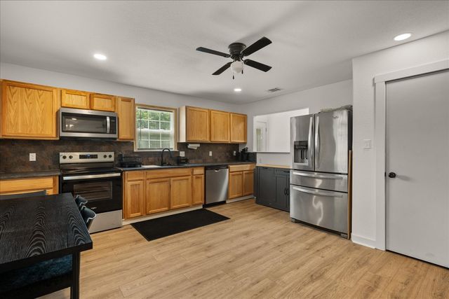 503 E Sanger Street, Celeste, TX 75423
