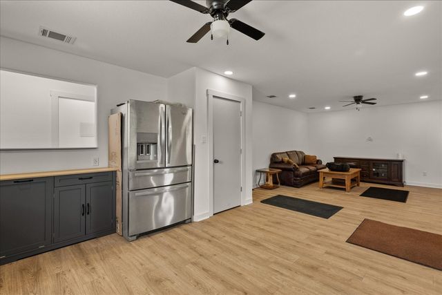 503 E Sanger Street, Celeste, TX 75423