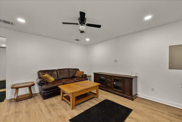 503 E Sanger Street, Celeste, TX 75423