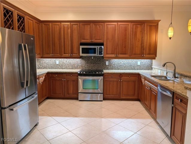 8917 Greenwich Hills WAY, Fort Myers, FL 33908