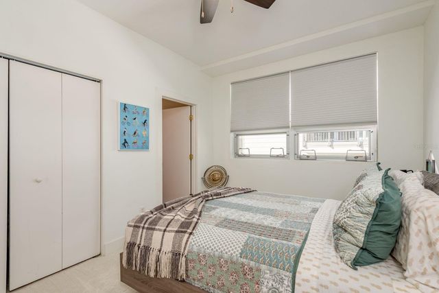 325 5TH AVENUE S 6, St Petersburg, FL 33701