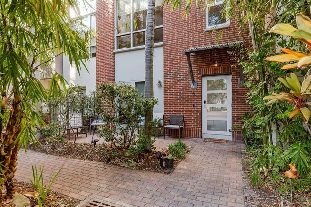 325 5TH AVENUE S 6, St Petersburg, FL 33701