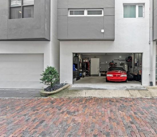 325 5TH AVENUE S 6, St Petersburg, FL 33701