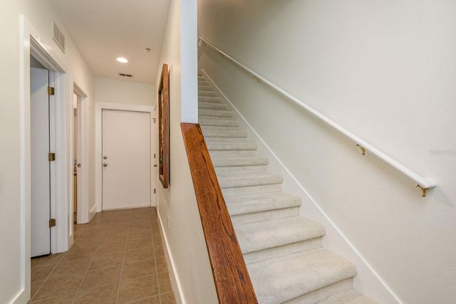 325 5TH AVENUE S 6, St Petersburg, FL 33701