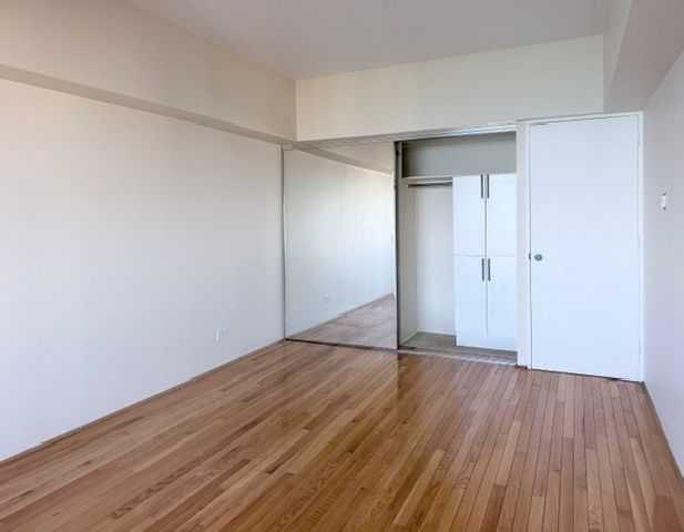 175 E DELAWARE Place 5604, Chicago, IL 60611