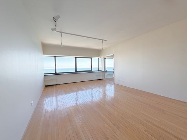 175 E DELAWARE Place 5604, Chicago, IL 60611