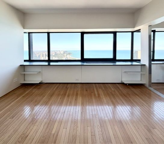 175 E DELAWARE Place 5604, Chicago, IL 60611