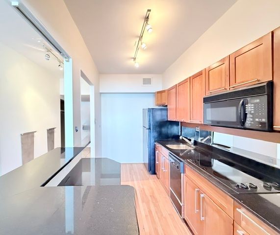 175 E DELAWARE Place 5604, Chicago, IL 60611