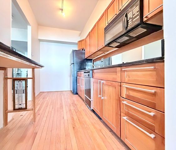 175 E DELAWARE Place 5604, Chicago, IL 60611