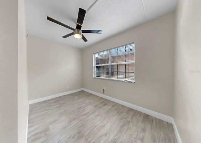 4724 CHRISTA COURT 322, Tampa, FL 33614