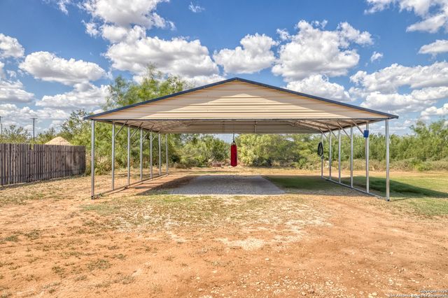 152 John Ayers, Carrizo Springs, TX 78834