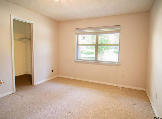 115 Raton Pass, Holly Lake Ranch, TX 75765