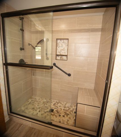 115 Raton Pass, Holly Lake Ranch, TX 75765