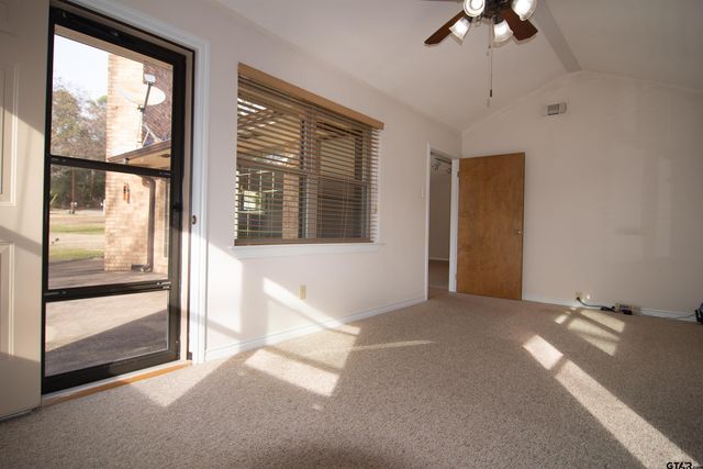 115 Raton Pass, Holly Lake Ranch, TX 75765