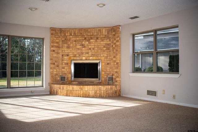 115 Raton Pass, Holly Lake Ranch, TX 75765