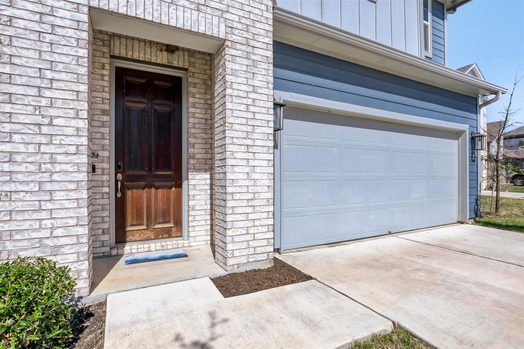 9824 Evening Canopy DR, Manor, TX 78653