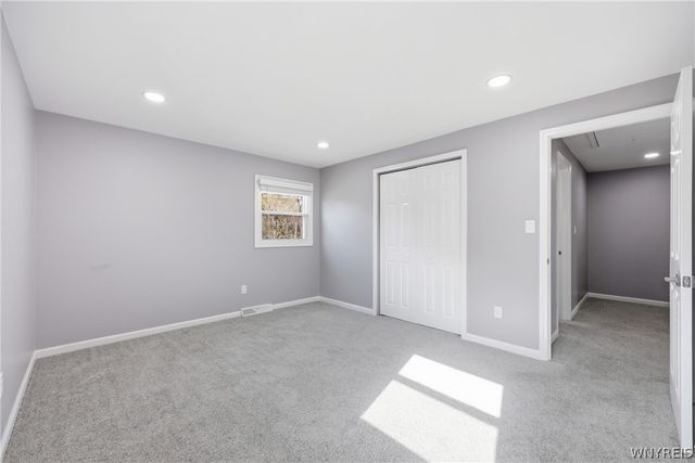118 Treehaven Road, West Seneca, NY 14224