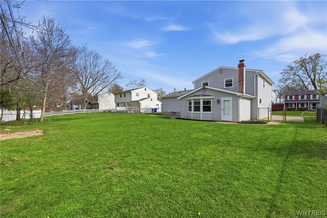 118 Treehaven Road, West Seneca, NY 14224
