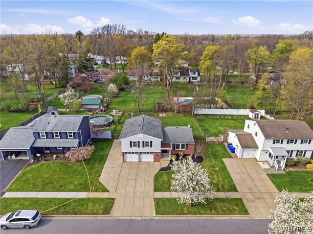 118 Treehaven Road, West Seneca, NY 14224