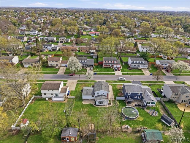 118 Treehaven Road, West Seneca, NY 14224