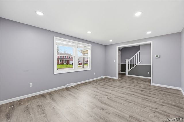 118 Treehaven Road, West Seneca, NY 14224