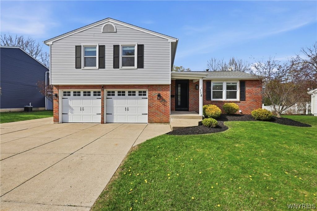 118 Treehaven Road, West Seneca, NY 14224