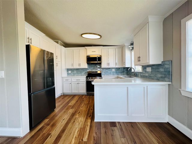 13 Tindel Street, Clear Lake Shores, TX 77565