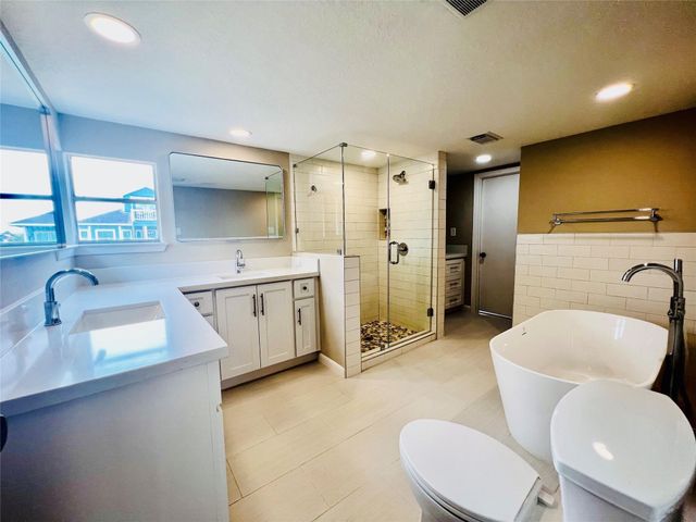 13 Tindel Street, Clear Lake Shores, TX 77565