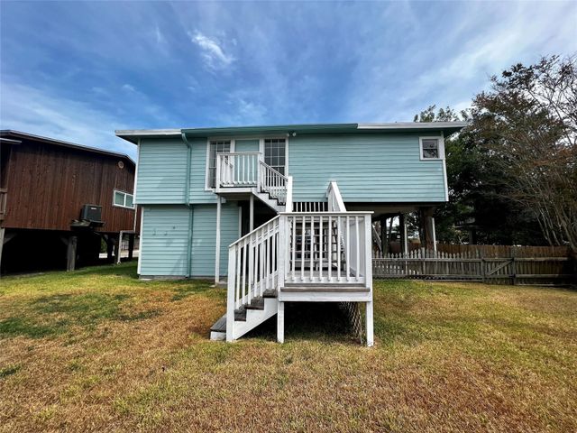13 Tindel Street, Clear Lake Shores, TX 77565