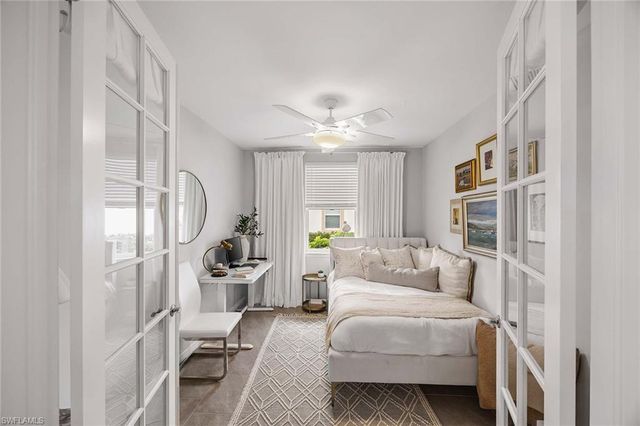 14610 Edgewater CIR, Naples, FL 34114