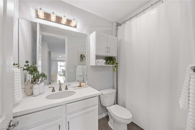 14610 Edgewater CIR, Naples, FL 34114