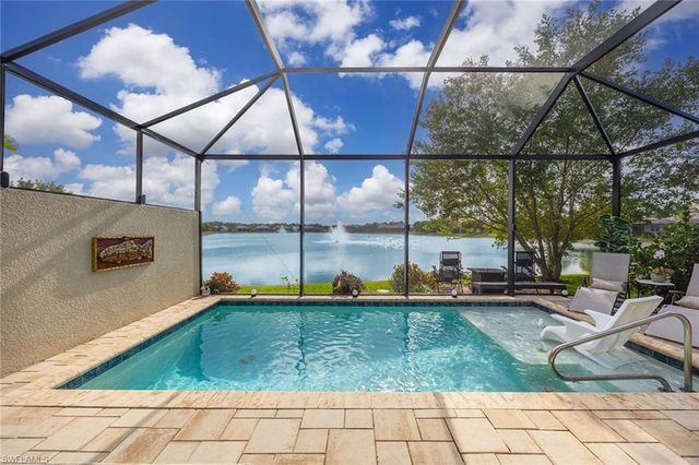 14610 Edgewater CIR, Naples, FL 34114