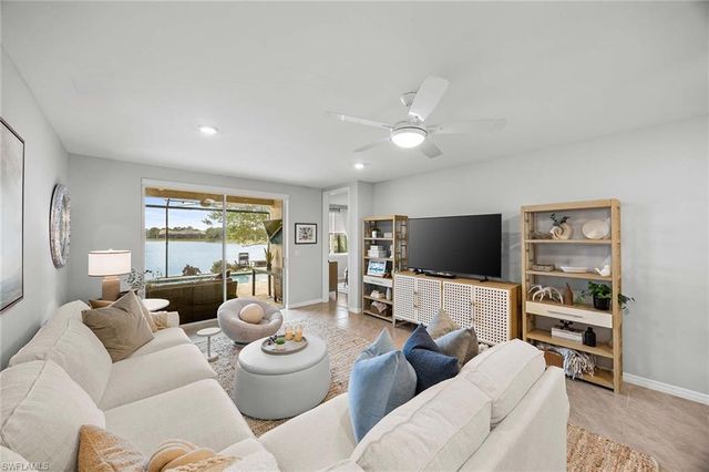 14610 Edgewater CIR, Naples, FL 34114