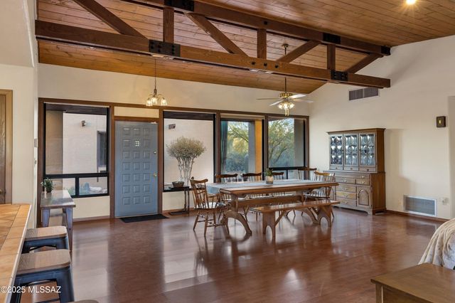 2614 N Grannen Road, Tucson, AZ 85745