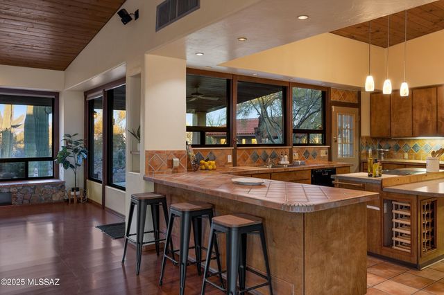 2614 N Grannen Road, Tucson, AZ 85745