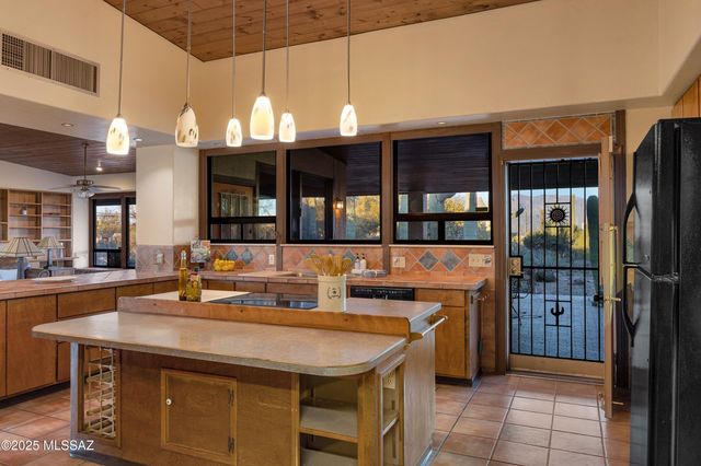 2614 N Grannen Road, Tucson, AZ 85745