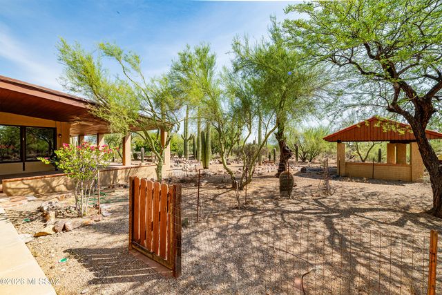 2614 N Grannen Road, Tucson, AZ 85745