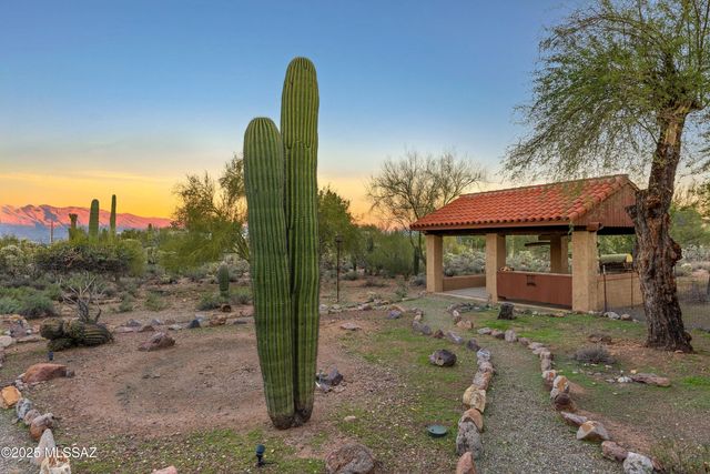 2614 N Grannen Road, Tucson, AZ 85745