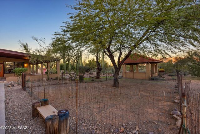 2614 N Grannen Road, Tucson, AZ 85745