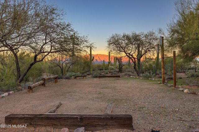 2614 N Grannen Road, Tucson, AZ 85745