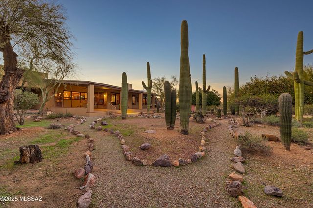 2614 N Grannen Road, Tucson, AZ 85745