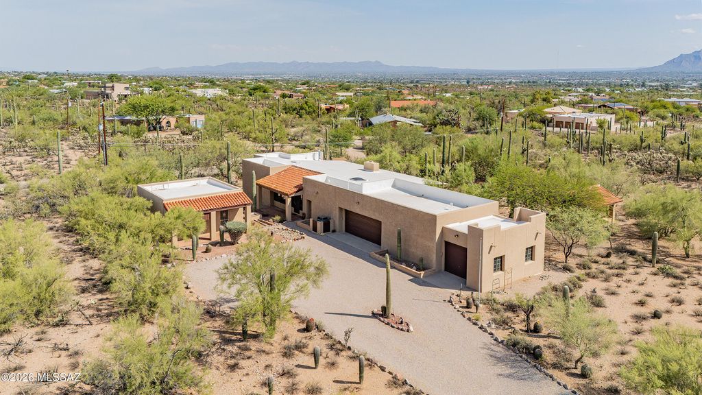 2614 N Grannen Road, Tucson, AZ 85745