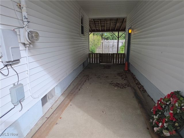 1721 Difford Drive, Niles, OH 44446