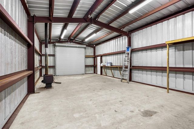 1635 Wallisville Turtle Bayou Road, Wallisville, TX 77597