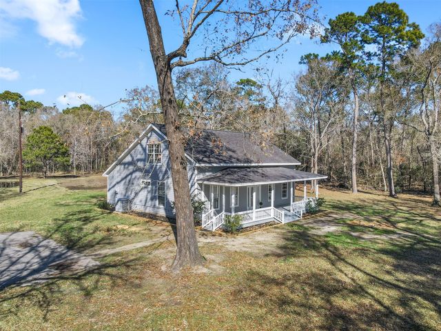 1635 Wallisville Turtle Bayou Road, Wallisville, TX 77597