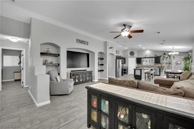 4504 Silverwind Road, North Las Vegas, NV 89031
