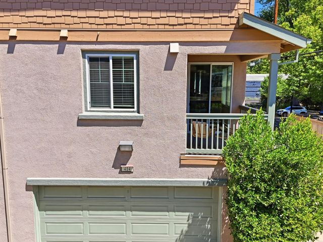 414 17th St, Sacramento, CA 95811